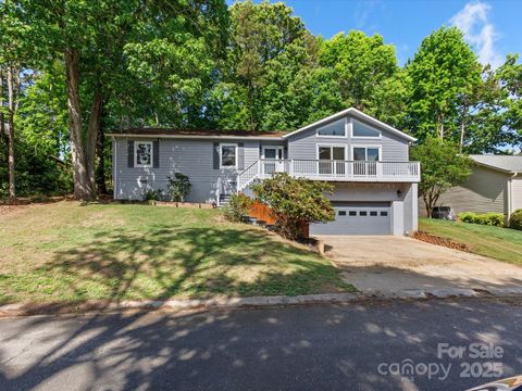 Single Family Residence in Fort Mill SC 16049 Pago Pago Drive.jpg