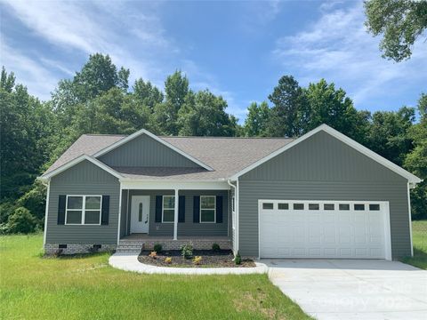 Single Family Residence in Heath Springs SC 325 East Street.jpg