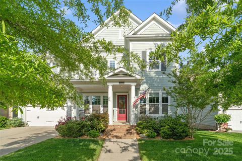 Single Family Residence in Fort Mill SC 5301 Meadowcroft Way.jpg