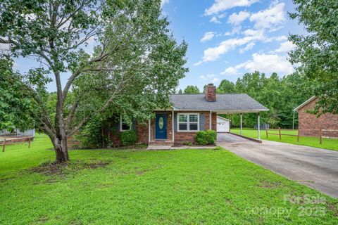 Single Family Residence in Grover NC 132 Hicks Road.jpg