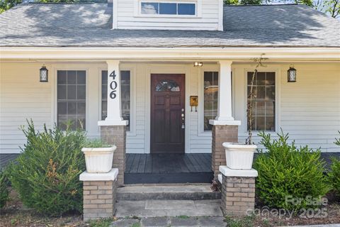 Single Family Residence in Clover SC 406 N Main Street.jpg