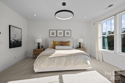 Townhouse in Charlotte NC 3225 Drift Street #63 End 20.jpg