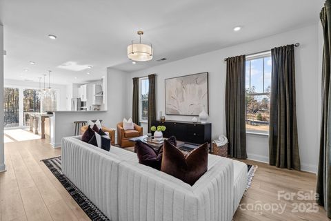 Townhouse in Charlotte NC 3225 Drift Street #63 End 15.jpg