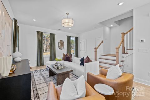 Townhouse in Charlotte NC 3225 Drift Street #63 End 13.jpg