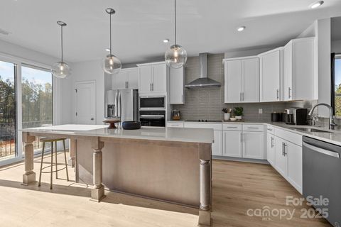 Townhouse in Charlotte NC 3225 Drift Street #63 End 6.jpg