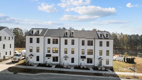 Townhouse in Charlotte NC 3225 Drift Street #63 End.jpg