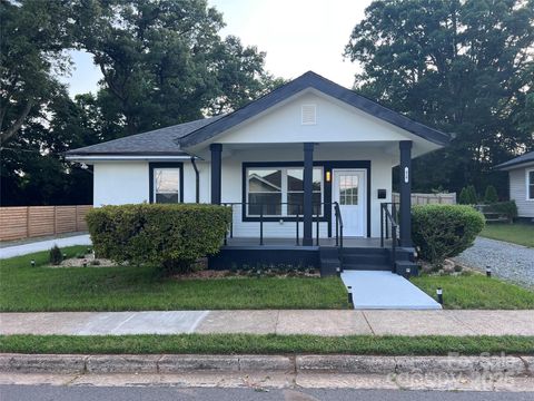 Single Family Residence in Fort Mill SC 418 Link Street.jpg