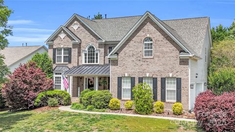 Single Family Residence in Matthews NC 1031 Butterburr Drive.jpg