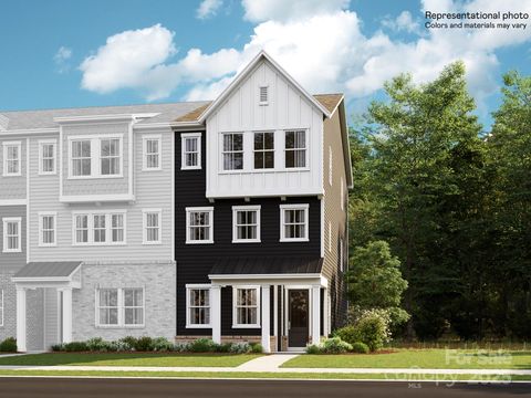 Townhouse in Fort Mill SC 4144 Skyboat Circle.jpg