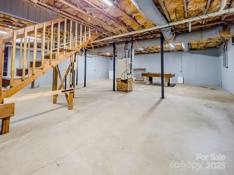 Single Family Residence in Blacksburg SC 206 Logan Drive 27.jpg