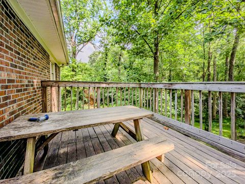 Single Family Residence in Blacksburg SC 206 Logan Drive 22.jpg