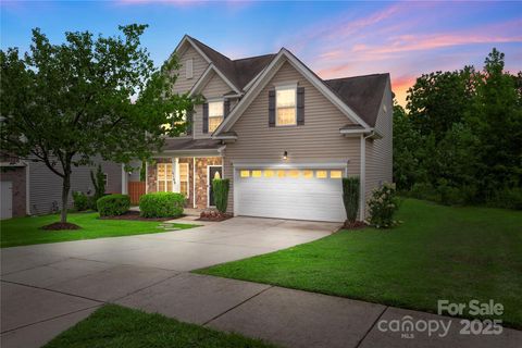 Single Family Residence in Fort Mill SC 6169 Kilchurn Drive.jpg
