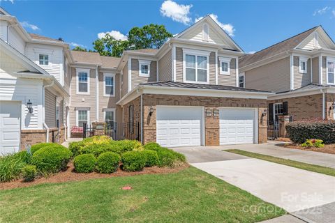 Condominium in Fort Mill SC 44449 Oriole Drive #101.jpg
