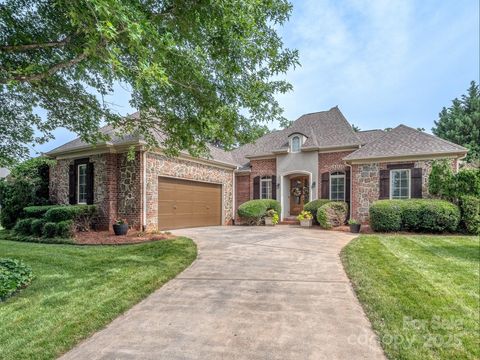 Single Family Residence in Fort Mill SC 705 Woburn Abbey Drive.jpg