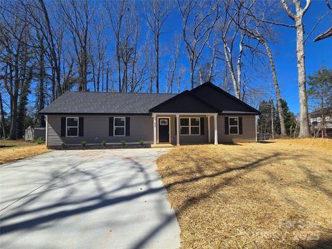 Single Family Residence in Salisbury NC 636 Bee Tree Road.jpg