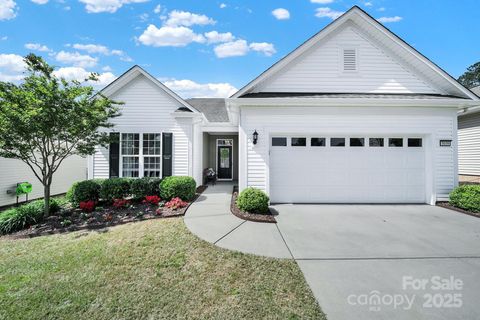 Single Family Residence in Fort Mill SC 5039 Folly Lane.jpg