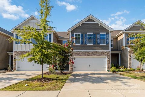 Townhouse in Fort Mill SC 2465 Palmdale Walk Drive.jpg