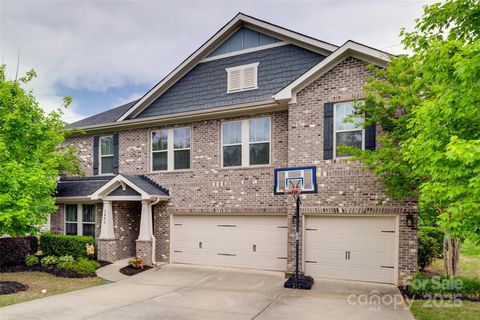 Single Family Residence in Tega Cay SC 1446 Cilantro Court.jpg