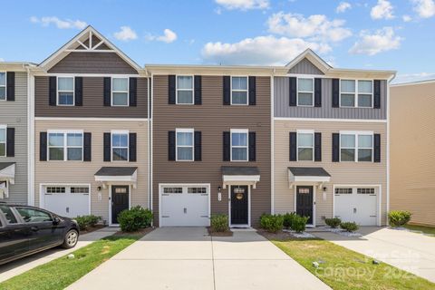 Townhouse in Fort Mill SC 718 Dillon Way #38.jpg