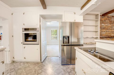 Single Family Residence in Lancaster SC 1010 Forest Drive 16.jpg