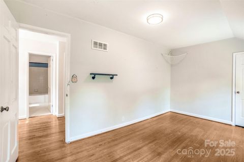 Single Family Residence in Lancaster SC 1010 Forest Drive 28.jpg