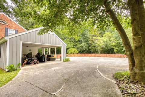 Single Family Residence in Lancaster SC 1010 Forest Drive 5.jpg