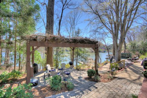 Single Family Residence in Charlotte NC 7611 Buckland Road.jpg