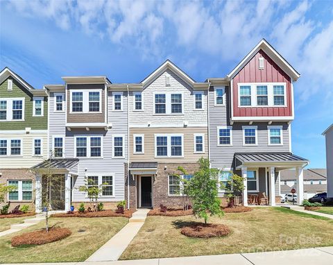 Townhouse in Fort Mill SC 147 Morning Gap Parkway.jpg