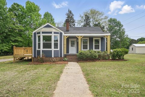 Single Family Residence in Kannapolis NC 410 E 17th Street.jpg
