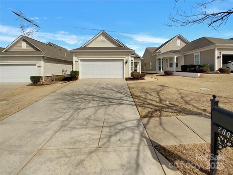 Single Family Residence in Fort Mill SC 20028 Dovekie Lane.jpg