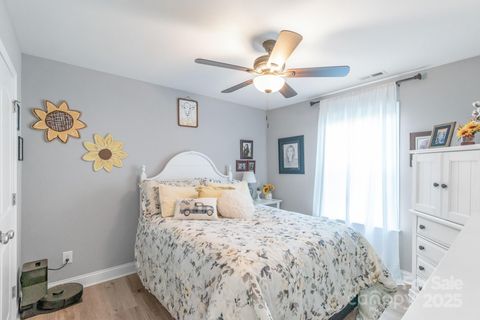 Single Family Residence in Heath Springs SC 2737 Bobcat Road 25.jpg