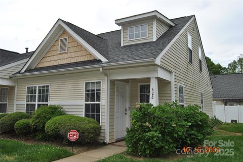 Townhouse in Rock Hill SC 428 Lexie Lane #100.jpg
