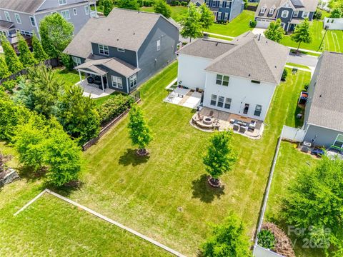 Single Family Residence in Fort Mill SC 16008 Weeping Valley Drive.jpg
