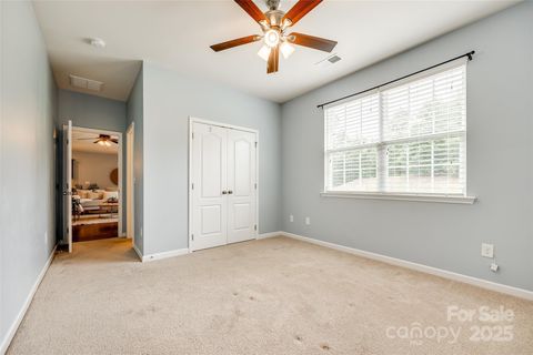 Single Family Residence in Fort Mill SC 1044 Shiloh Bend Trail 17.jpg