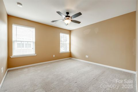 Single Family Residence in Fort Mill SC 1044 Shiloh Bend Trail 26.jpg
