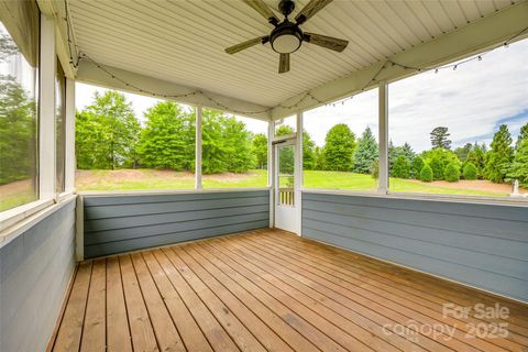 Single Family Residence in Fort Mill SC 1044 Shiloh Bend Trail 37.jpg