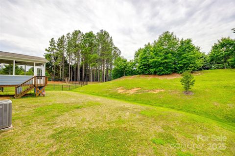 Single Family Residence in Fort Mill SC 1044 Shiloh Bend Trail 39.jpg