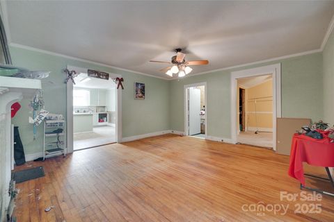 Single Family Residence in York SC 302 Charlotte Street 14.jpg