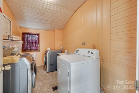 Single Family Residence in York SC 302 Charlotte Street 23.jpg