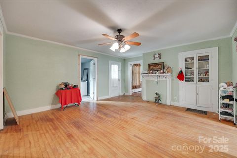 Single Family Residence in York SC 302 Charlotte Street 15.jpg
