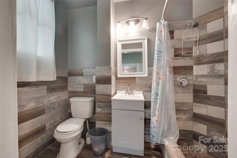Single Family Residence in York SC 302 Charlotte Street 11.jpg