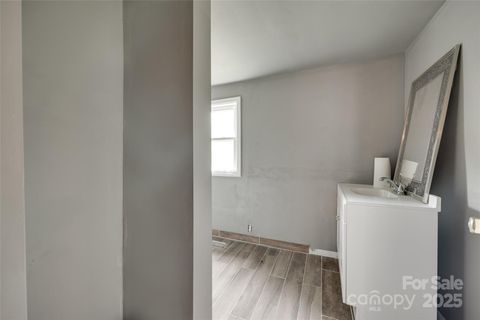 Single Family Residence in York SC 302 Charlotte Street 17.jpg