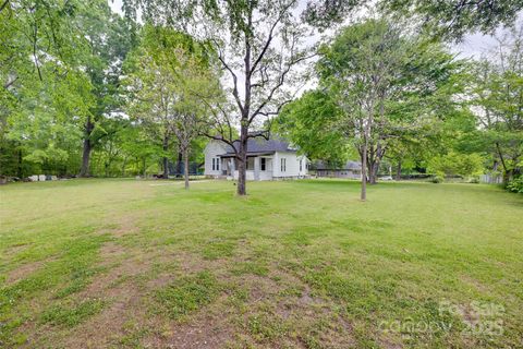 Single Family Residence in York SC 302 Charlotte Street 28.jpg