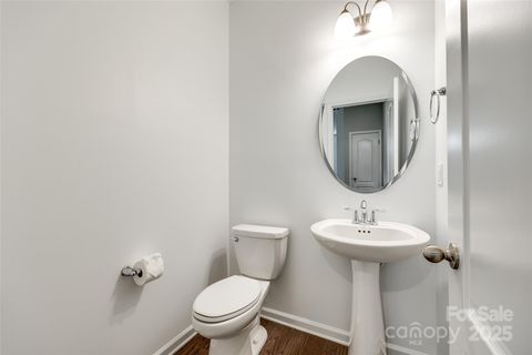 Single Family Residence in Fort Mill SC 609 Kahana River Road 10.jpg