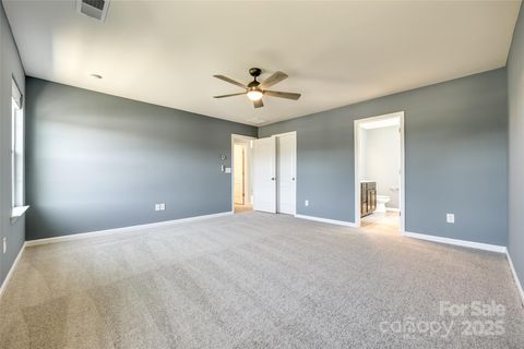 Single Family Residence in Fort Mill SC 609 Kahana River Road 20.jpg
