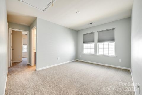 Single Family Residence in Fort Mill SC 609 Kahana River Road 11.jpg