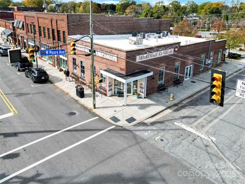 Retail in Mooresville NC 166-186 N Broad Street.jpg
