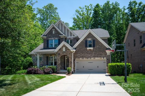 Single Family Residence in Fort Mill SC 938 Rock Forest Way.jpg