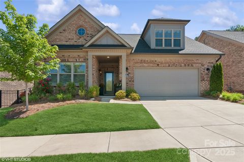 Single Family Residence in Fort Mill SC 3006 Portico Place #37.jpg