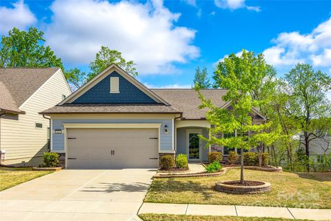 Single Family Residence in Fort Mill SC 1625 Carolina Orchards Boulevard.jpg